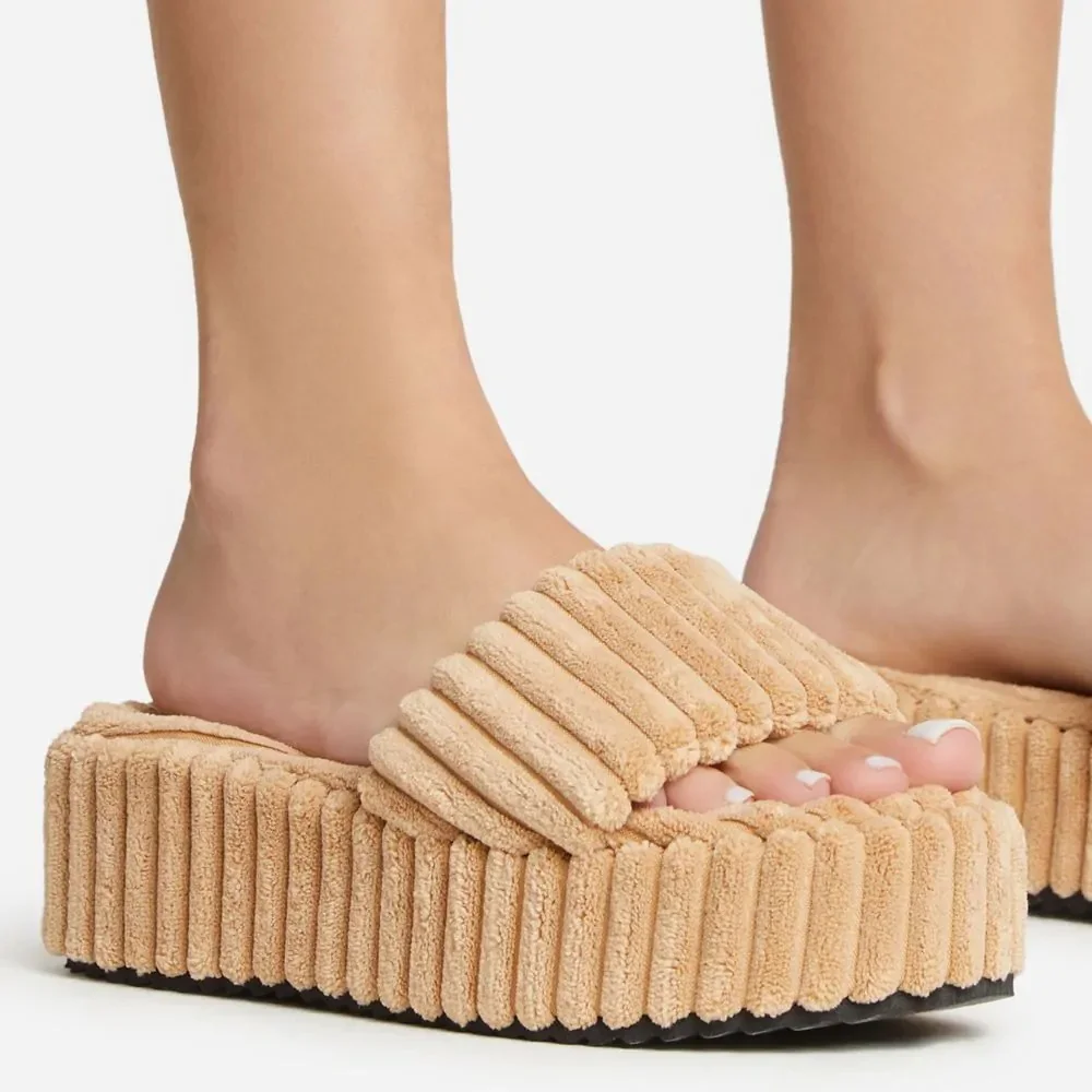 Wearing Plush Slippers With A Large Thick Sole On The Outside-PABIUYOU- Women's Fashion Leader