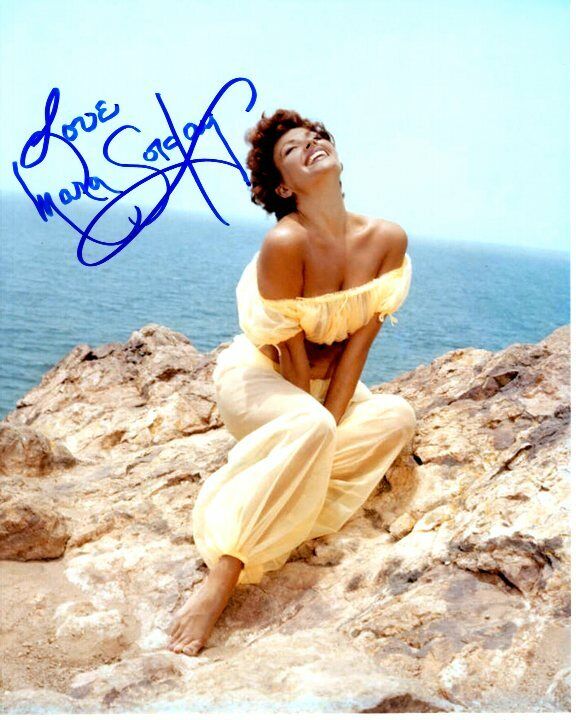 MARA CORDAY Signed Autographed Photo Poster painting