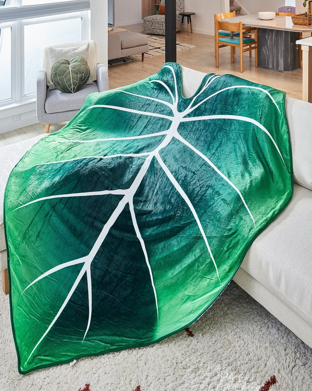 Giant Leaf Blanket