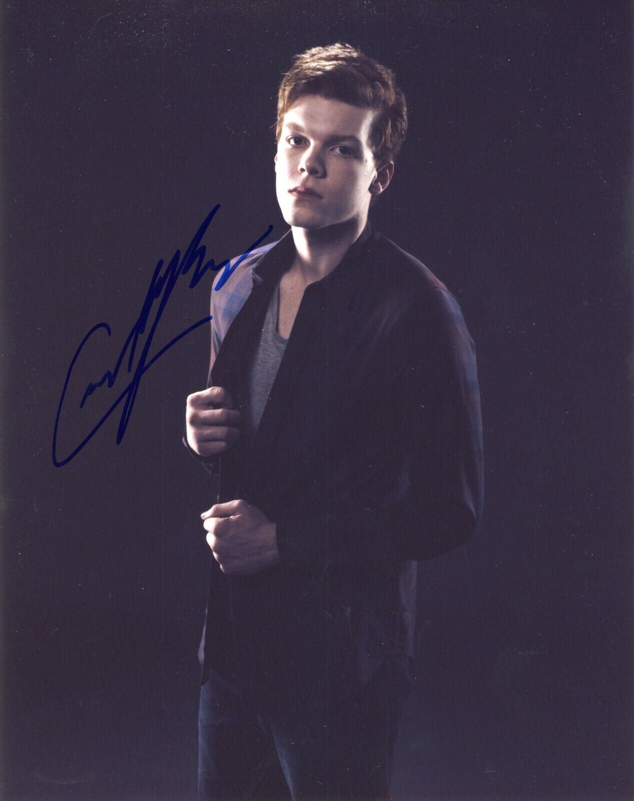 ~~ CAMERON MONAGHAN Authentic Hand-Signed GOTHAM - SHAMELESS