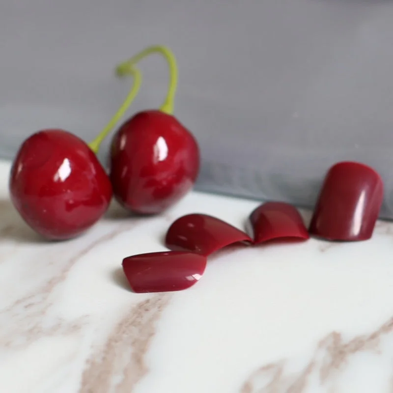 2017 new 24pcs false nails Deep burgundy candy red short paragraph round square head comfortable multicolor all wrapped SSP83-Nail Inspo