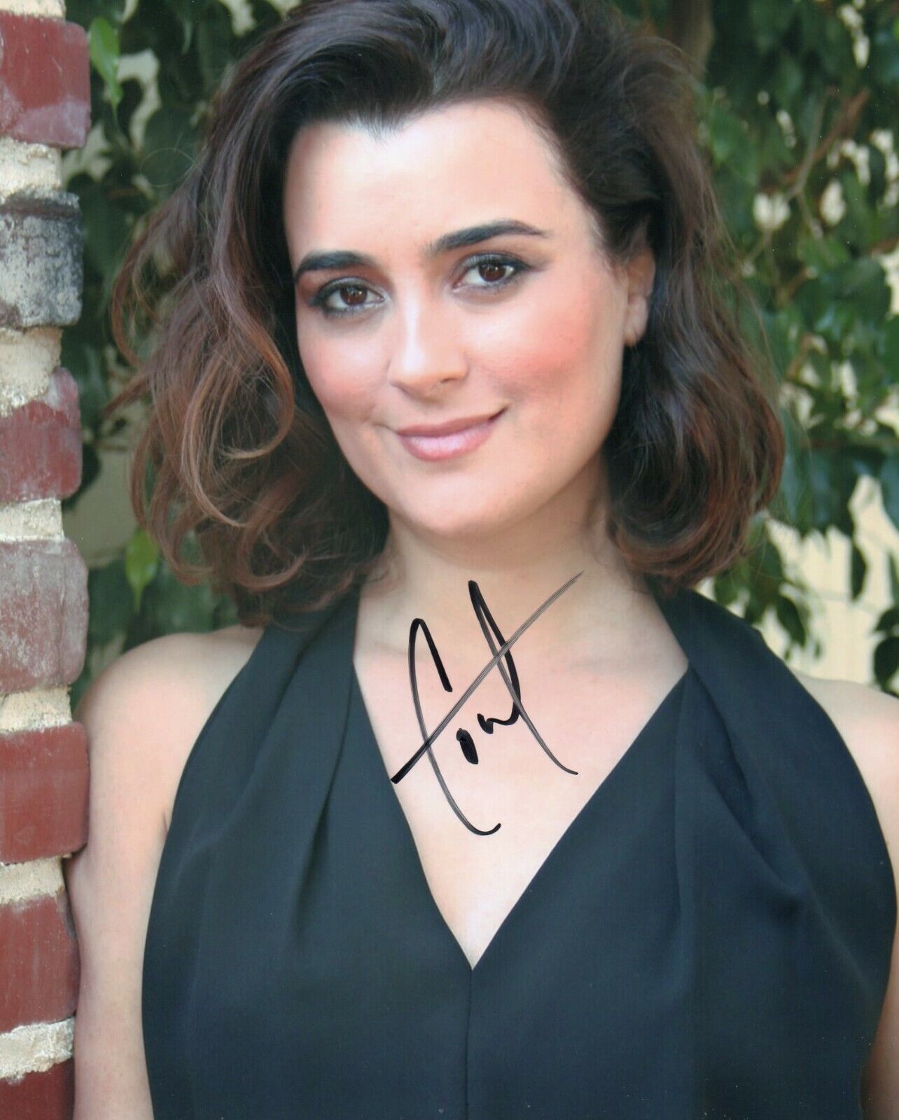 Autographed Cote De Pablo signed 8 x 10 Photo Poster painting Really Nice