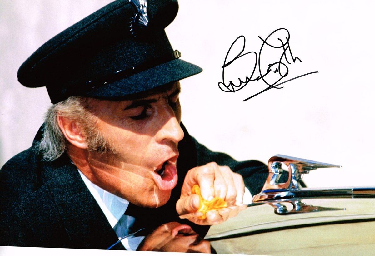 Sir Bruce Forsyth HAND SIGNED Autograph 12x8 Photo Poster painting AFTAL COA TV Game Show Legend