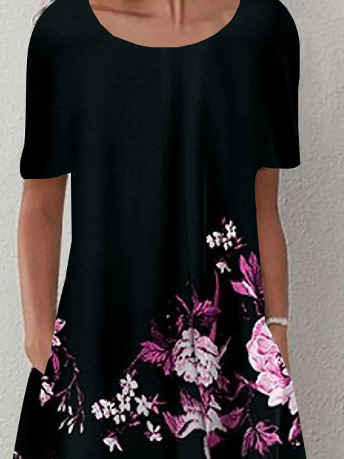 Women Short Sleeve Scoop Neck Floral Printed Pockets Midi Dress