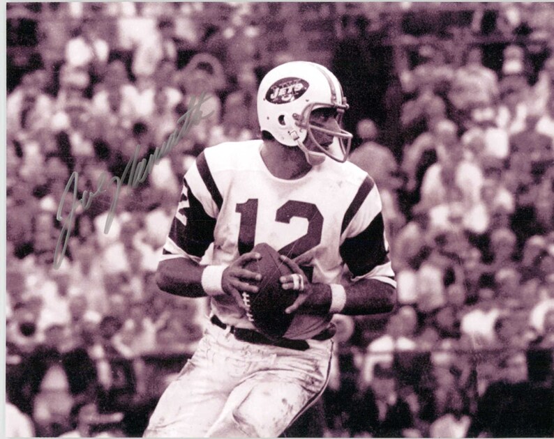 Joe Namath Signed Autographed Glossy 8x10 Photo Poster painting New York Jets - COA Matching Holograms