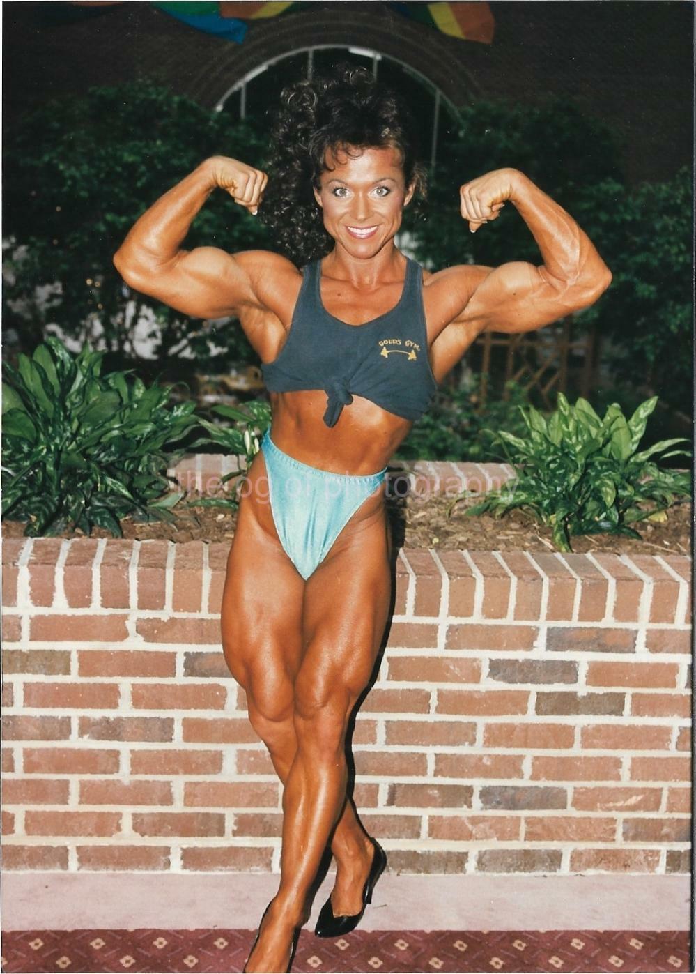 5 X 7 FEMALE BODYBUILDER 80's 90's FOUND Photo Poster painting Color MUSCLE GIRL EN 112 8 W