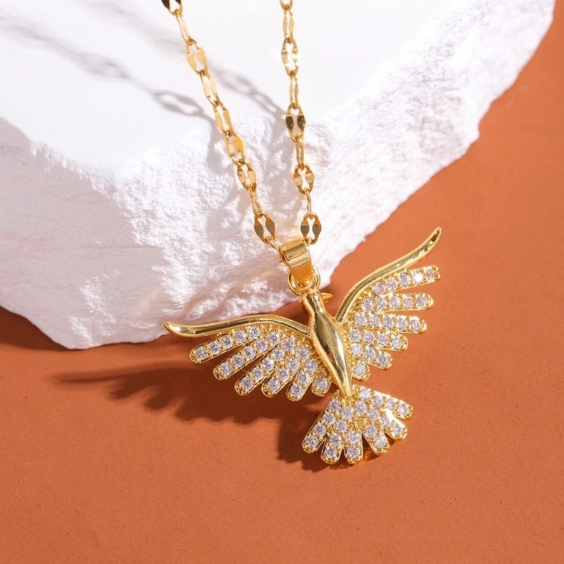 Elegant Bird 304 Stainless Steel Copper Inlay 18K Gold Plated Zircon Pendant Necklace