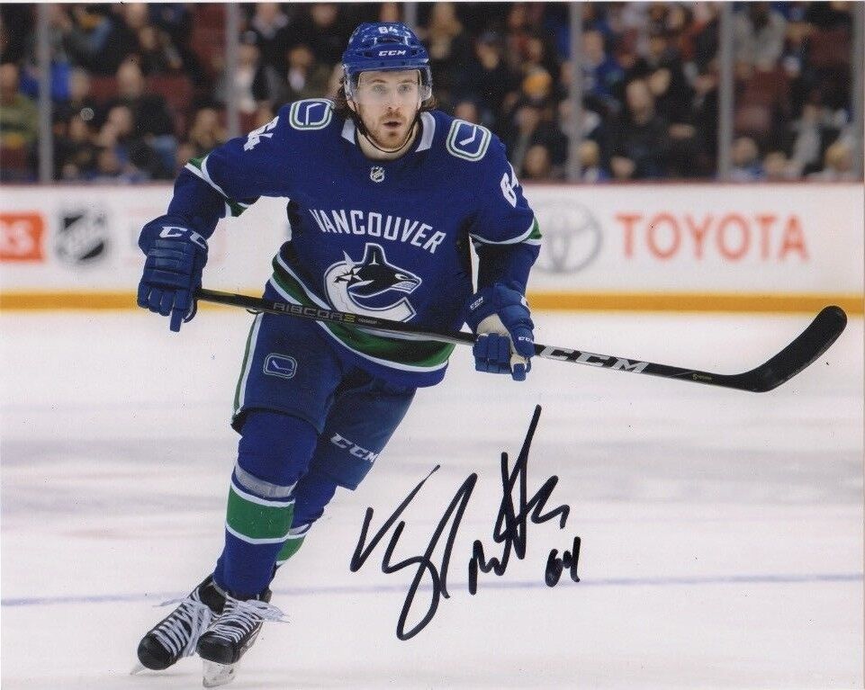 Vancouver Canucks Tyler Motte Signed Autographed 8x10 NHL Photo Poster painting COA #5