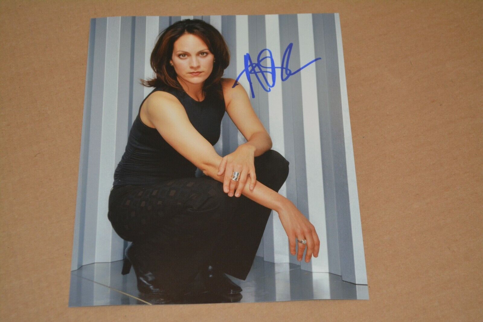 ANNABETH GISH signed autograph In Person 8x10 (20x25 cm) X FILES