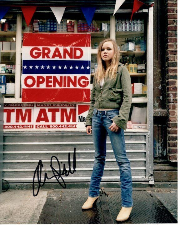 ALISON PILL signed autographed 8x10 Photo Poster painting