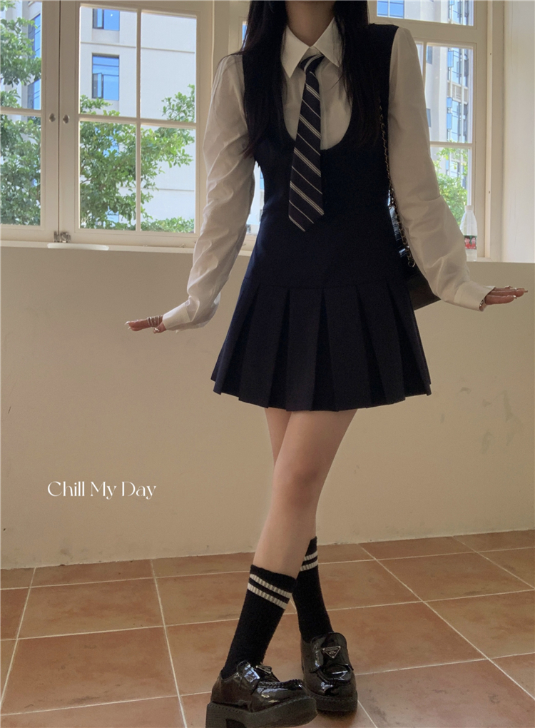 PREPPY SHIRT VEST DRESS SUIT