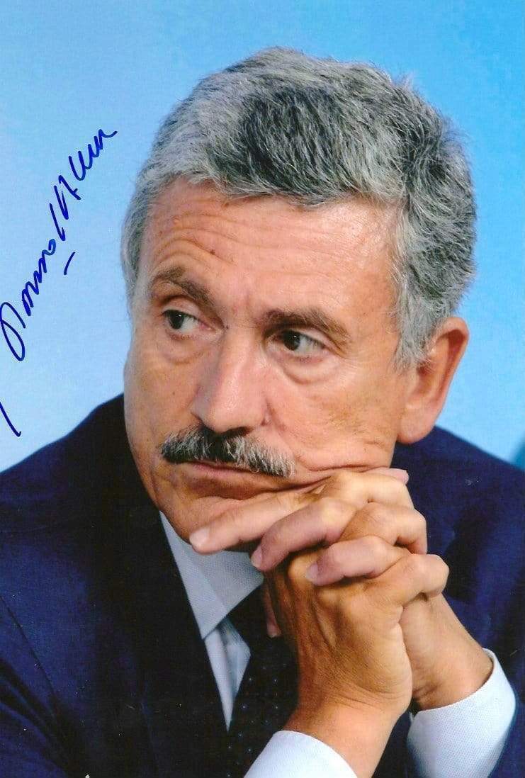 Massimo D'Alema POLITICIAN autograph, In-Person signed Photo Poster painting