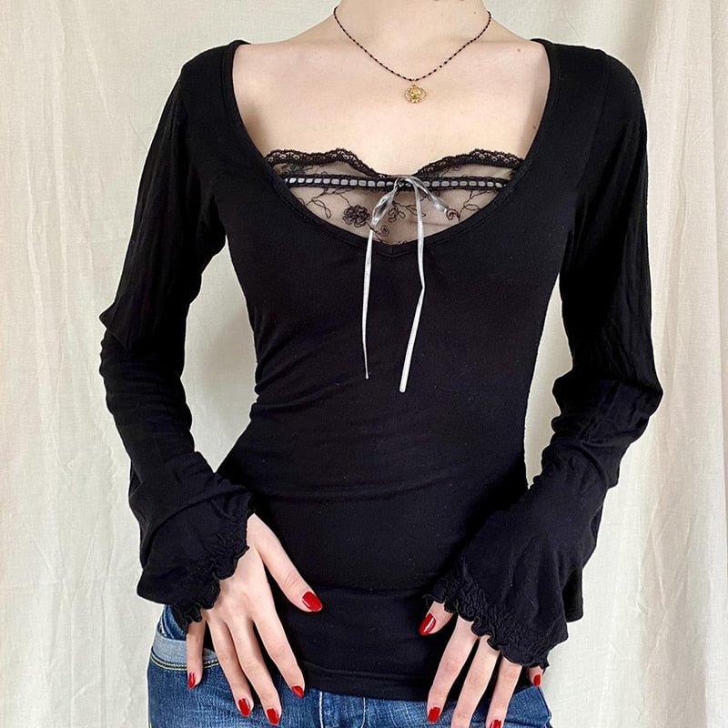 Xingqing Sexy Lace Patchwork Solid Casual Basic Tshirt Women Vintage Black Long Sleeve Top Tees Cute Pullovers Chic Clubwear