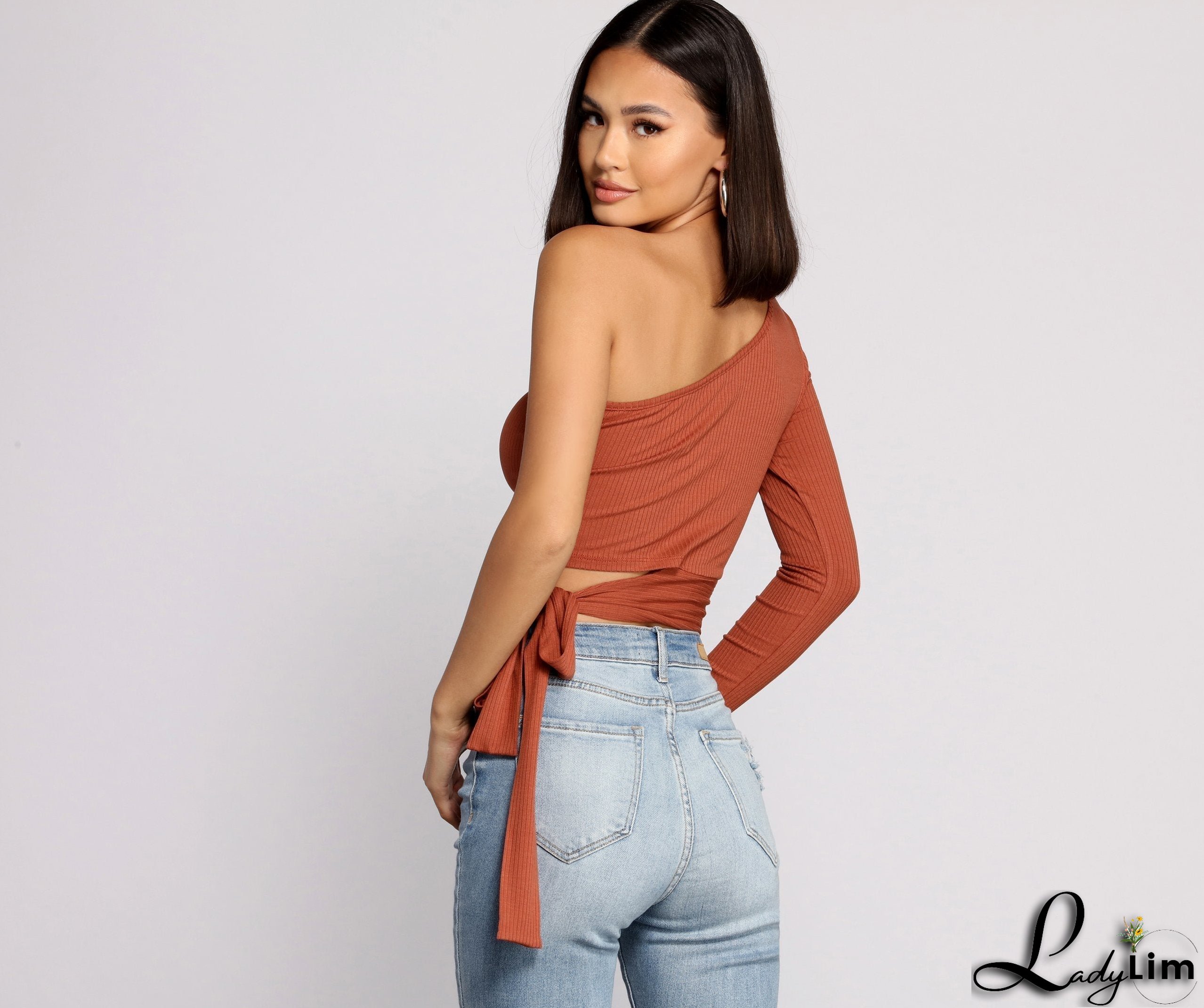Single Sleeve Ribbed Crop Top