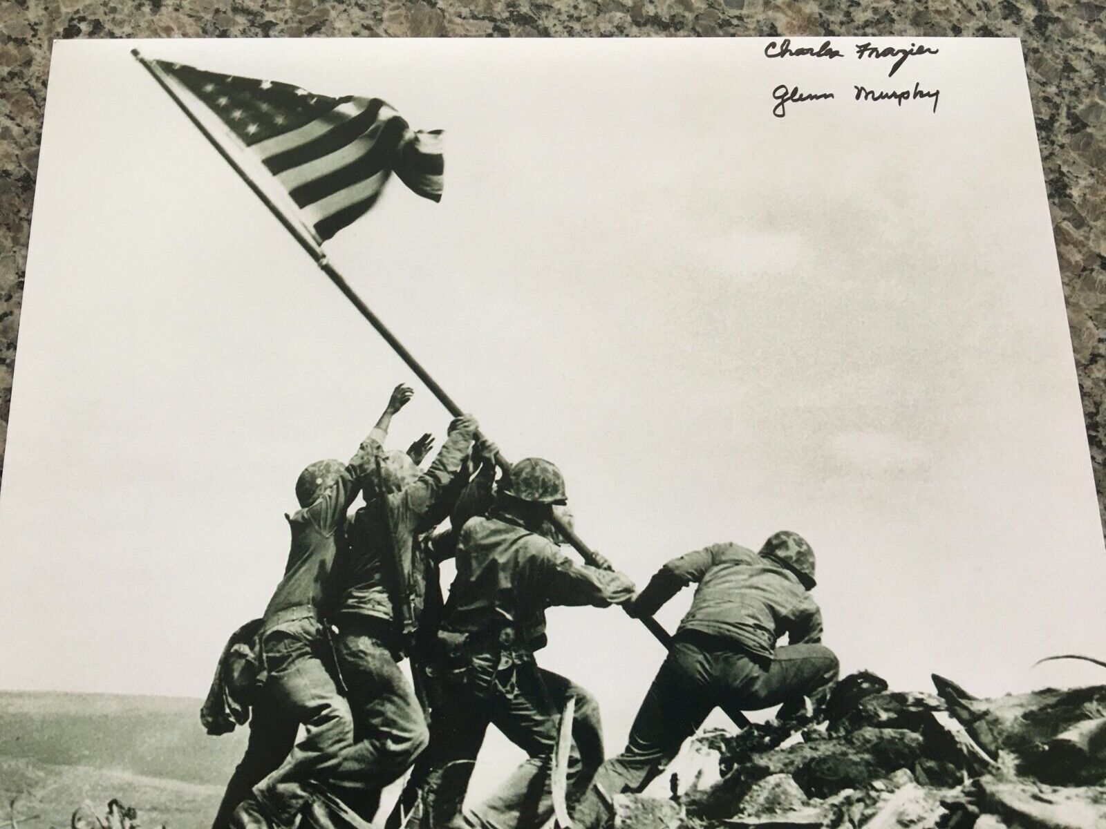 CHARLES FRAZIER & GLENN MURPHY IWO JIMA MARINES SIGNED Photo Poster painting & CHALLENGE COIN