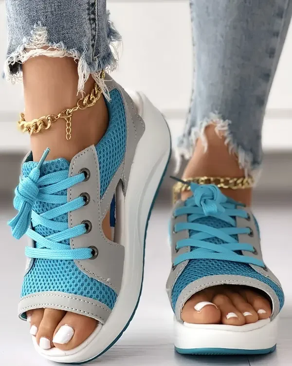 CONTRAST PANELED CUTOUT LACE-UP MUFFIN SANDALS