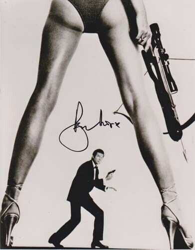 ROGER MOORE (+) 007 JAMES BOND AUTOGRAPH AS JAMES BOND IN FOR YOUR EYES ONLY