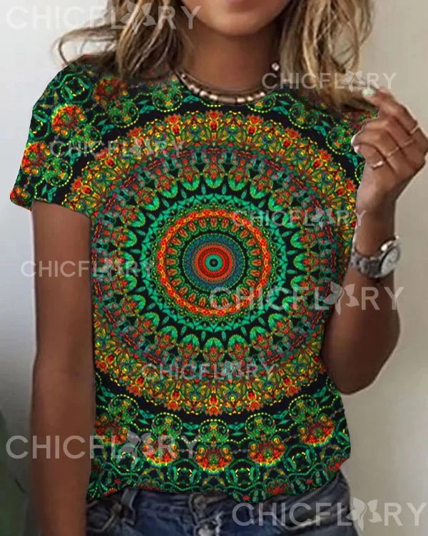Women's Mandala Floral Pattern Crew Neck T-shirt