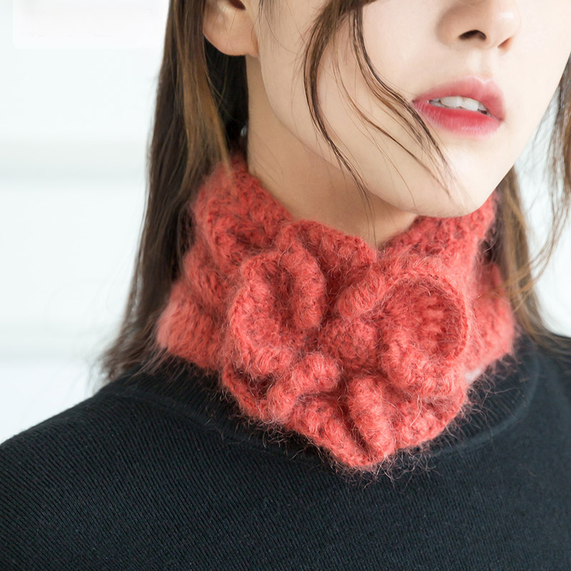 Susan's Blossom: Luxury DIY Crochet Scarf Kit with Plush Mohair Yarn