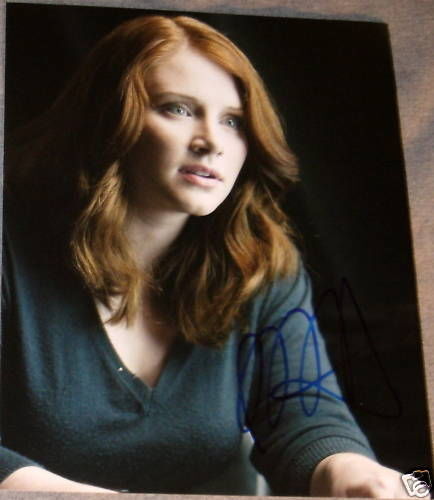 BRYCE DALLAS HOWARD AUTOGRAPH SIGNED TERMINATOR Photo Poster painting D