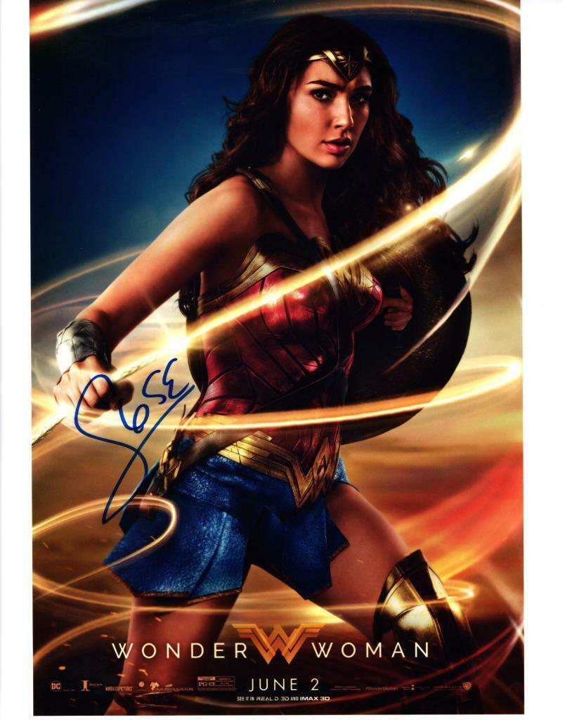 Gal Gadot autographed 11x14 Photo Poster painting signed Picture Very Nice and COA