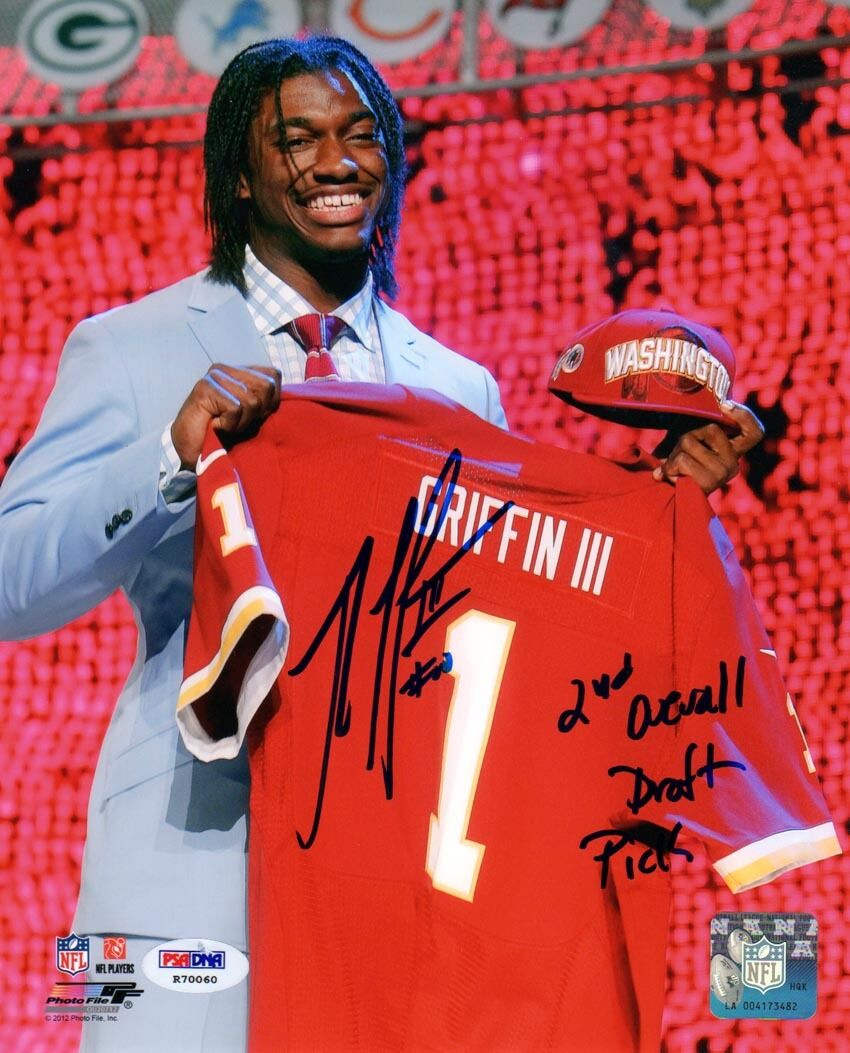 Robert Griffin III SIGNED 8x10 Photo Poster painting + 2 Draft Pick Redskins PSA/DNA AUTOGRAPHED