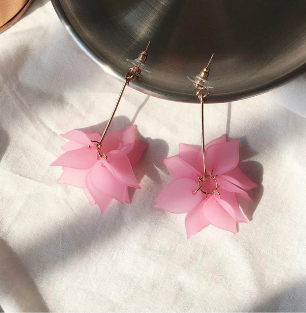 Thepearlpad Dangle Earrings for Women 2025 Trending Pink White Acrylic Leaf Flower Drop Earrings Wedding Party Girls Bridesmaid Jewelry