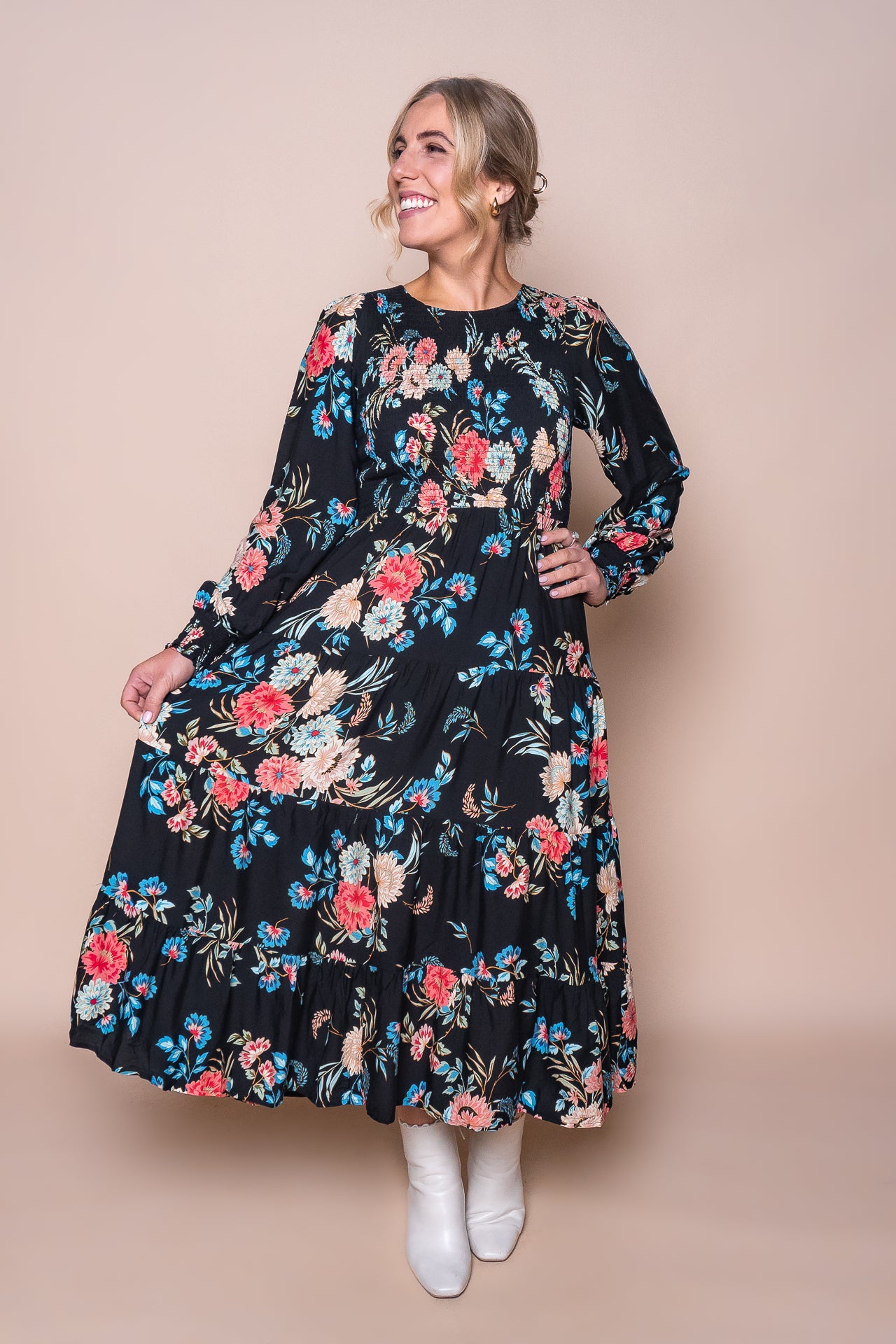 Jayla Midi Dress in Black