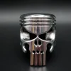 Porte-cl&eacute;s t&ecirc;te de mort Piston Art