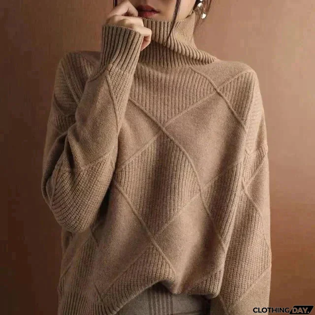 Modern and Fashionable Pullover