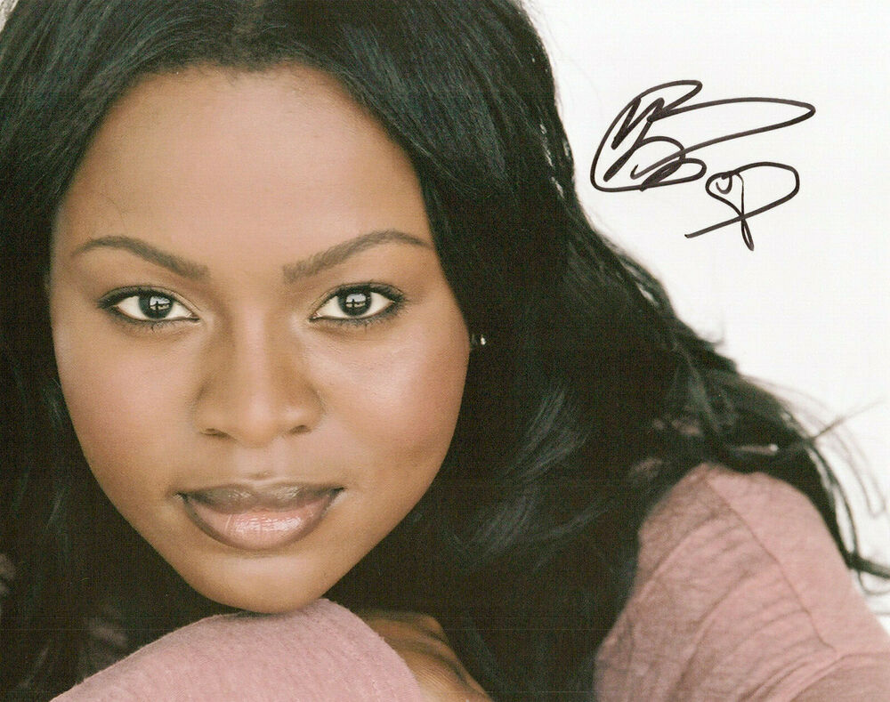 Yetide Badaki glamour shot autographed Photo Poster painting signed 8x10 #1