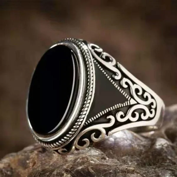 Vintage Metal Hand Engraved Pattern Ring Set with Black Stone Men's Business Daily Wear Ring