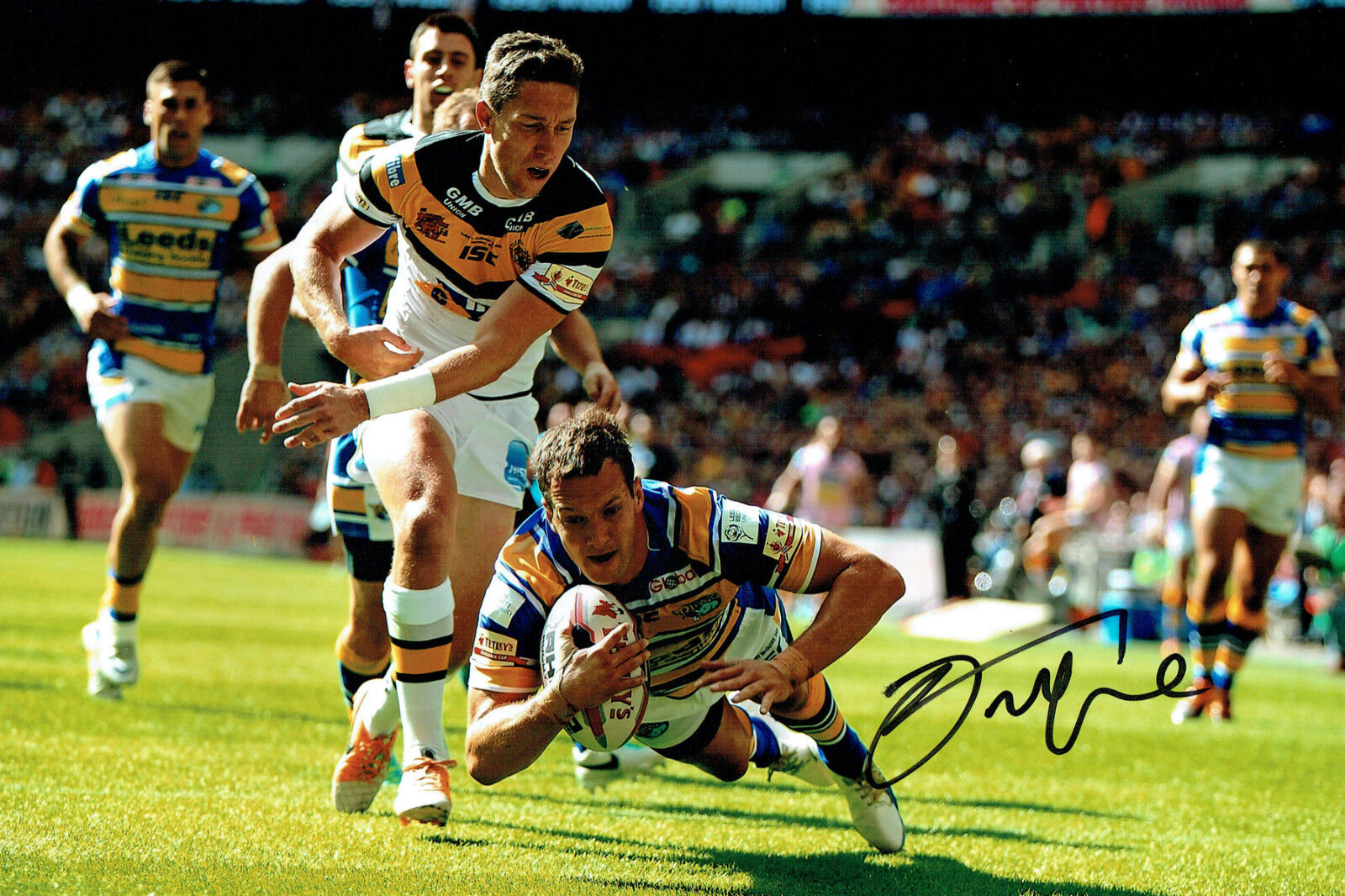 Danny McGUIRE Leeds Rhinos Rugby League Signed Autograph 12x8 Photo Poster painting AFTAL COA