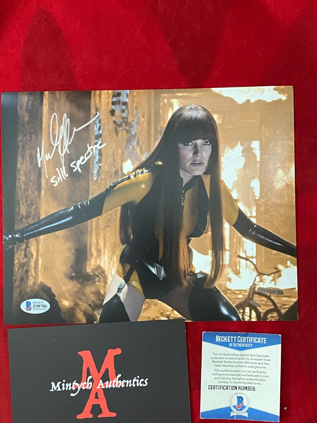 MALIN AKERMAN AUTOGRAPHED SIGNED 8x10 Photo Poster painting! WATCHMEN! BECKETT COA!