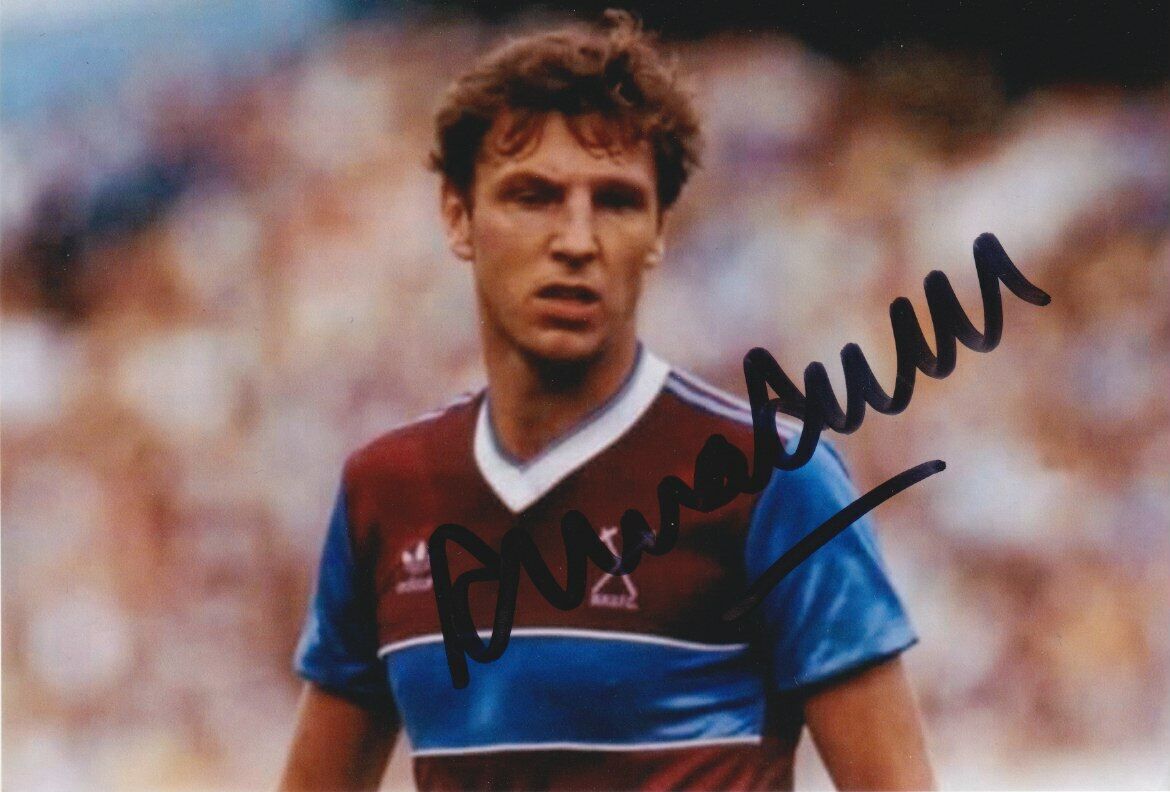 ALVIN MARTIN HAND SIGNED 6X4 Photo Poster painting WEST HAM UNITED FOOTBALL AUTOGRAPH 1