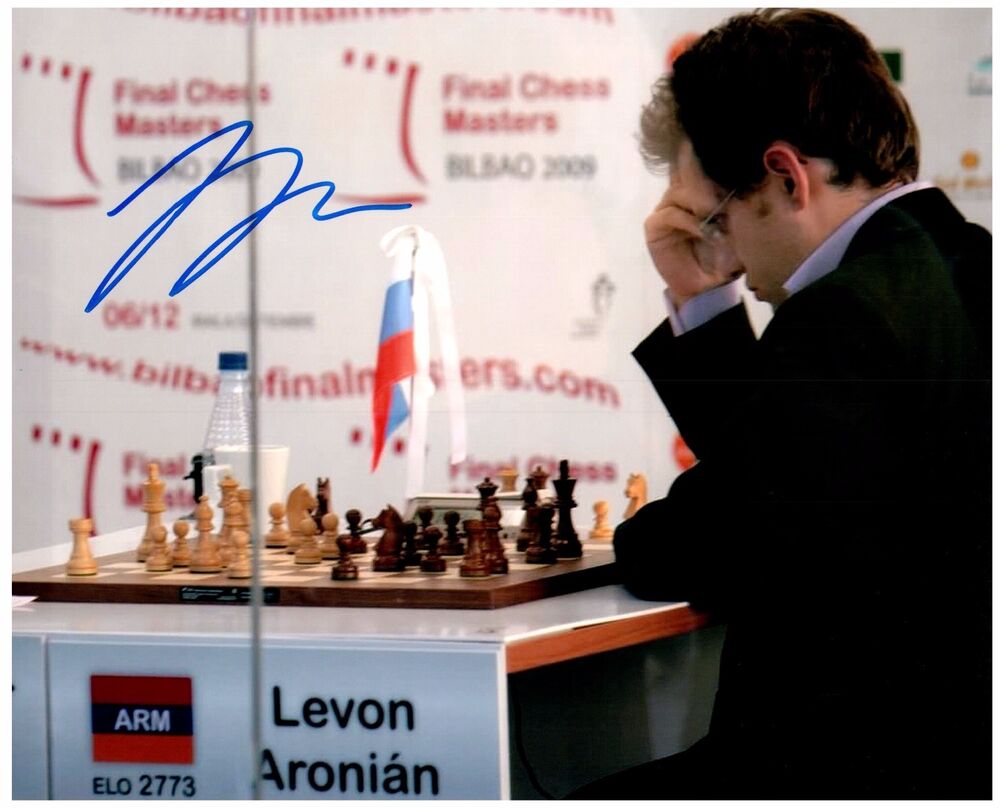 LEVON ARONIAN Grandmaster Signed Autographed CHESS 8x10 Photo Poster painting C