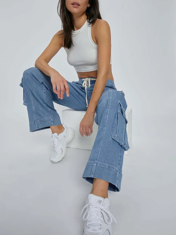 Jeans Shopping Guide for Mature Ladies: Balancing Comfort and Style