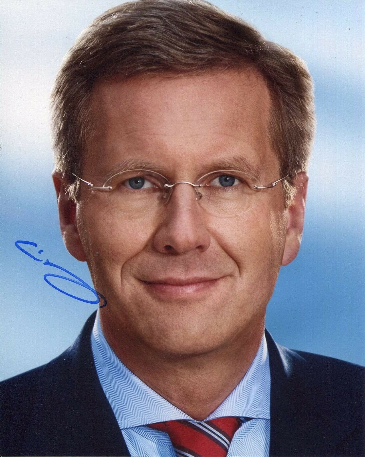 Christian Wulff autograph, President of Germany from 2010 to 2012, signed Photo Poster painting