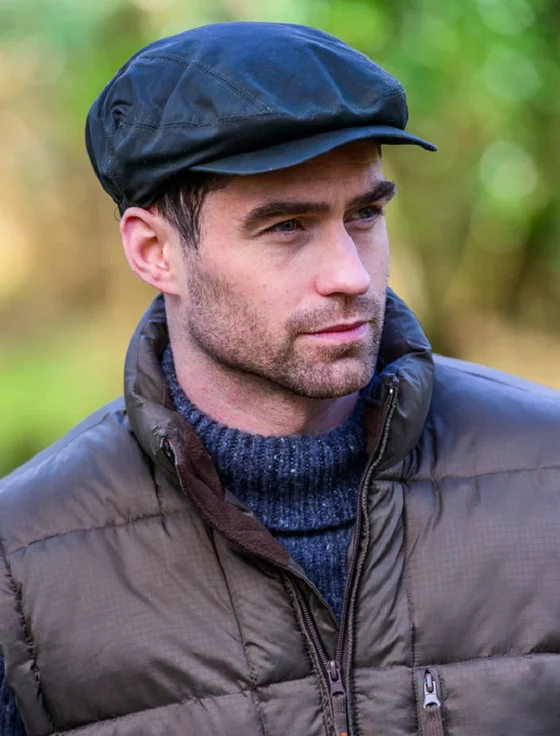 KERRY WAX FLAT CAP - BLACK