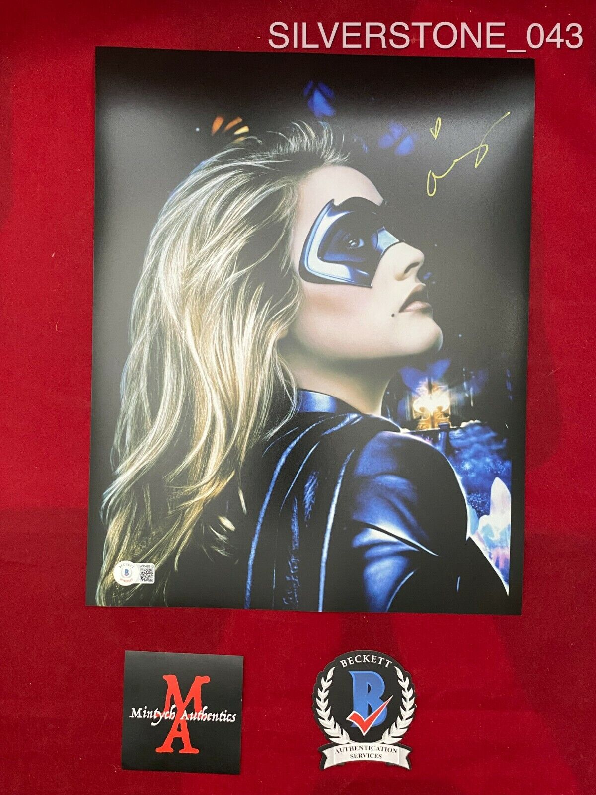 ALICIA SILVERSTONE AUTOGRAPHED SIGNED 11x14 Photo Poster painting! SEXY! BATGIRL! BECKETT COA!