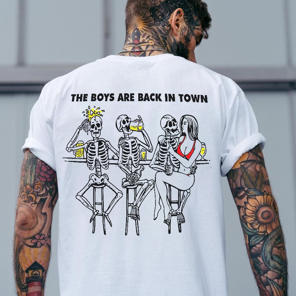Skeleton beauty the boys are back in town designer T-shirt -  