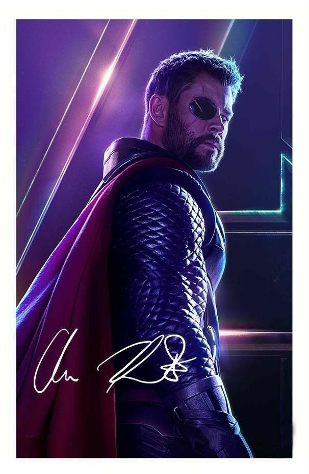 CHRIS HEMSWORTH - THOR AUTOGRAPH SIGNED Photo Poster painting POSTER PRINT