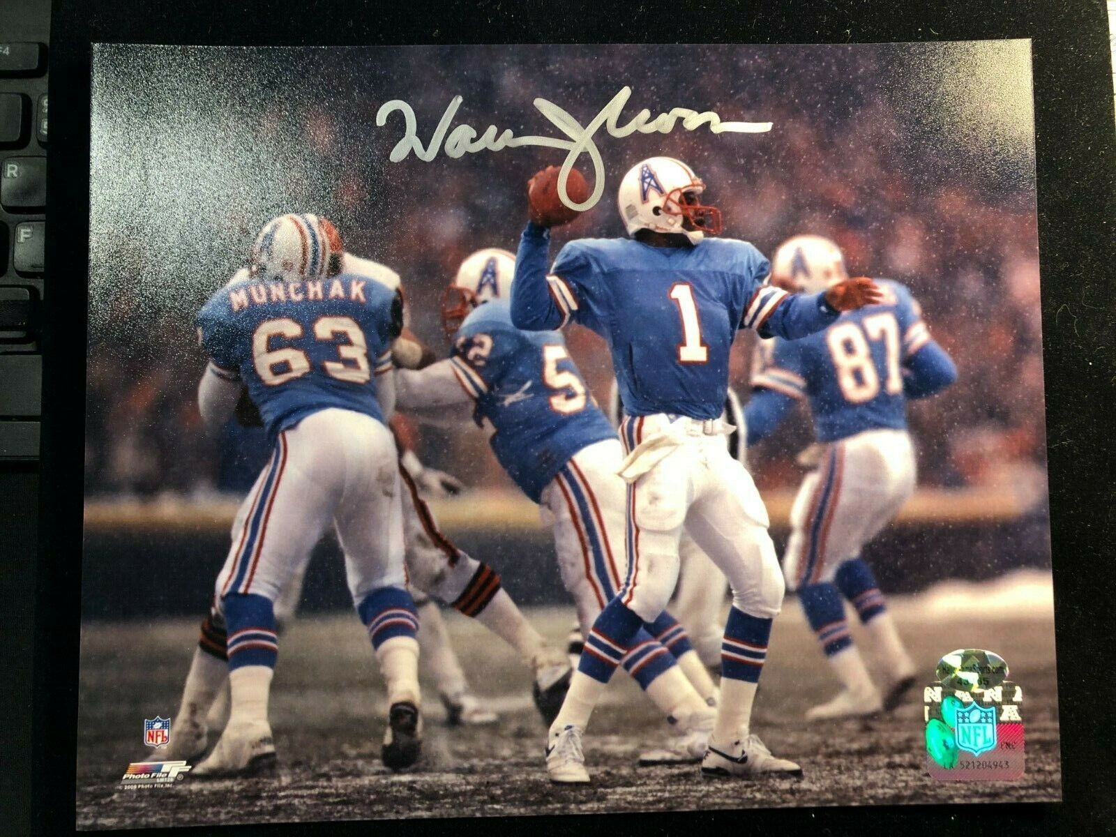Warren Moon Signed Autographed Action Photo Poster painting - COA - Houston Oilers