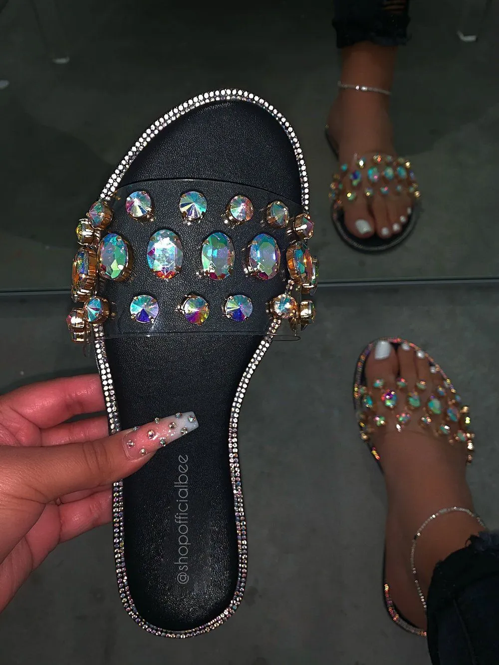 Slides Women Flip Flops Shoes Slippers Gemstone Rhinestones Shoes Sandals Ladies Slides Wild Diamond Slippers chanclas mujer