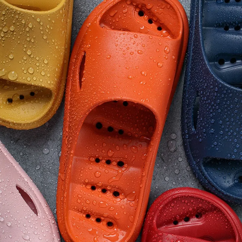 WOTTE EVA Hole Leaking Slippers Women Bathroom Slides Anti-slip Summer Indoor Home Soft Slippers Household Bath Sandals Men