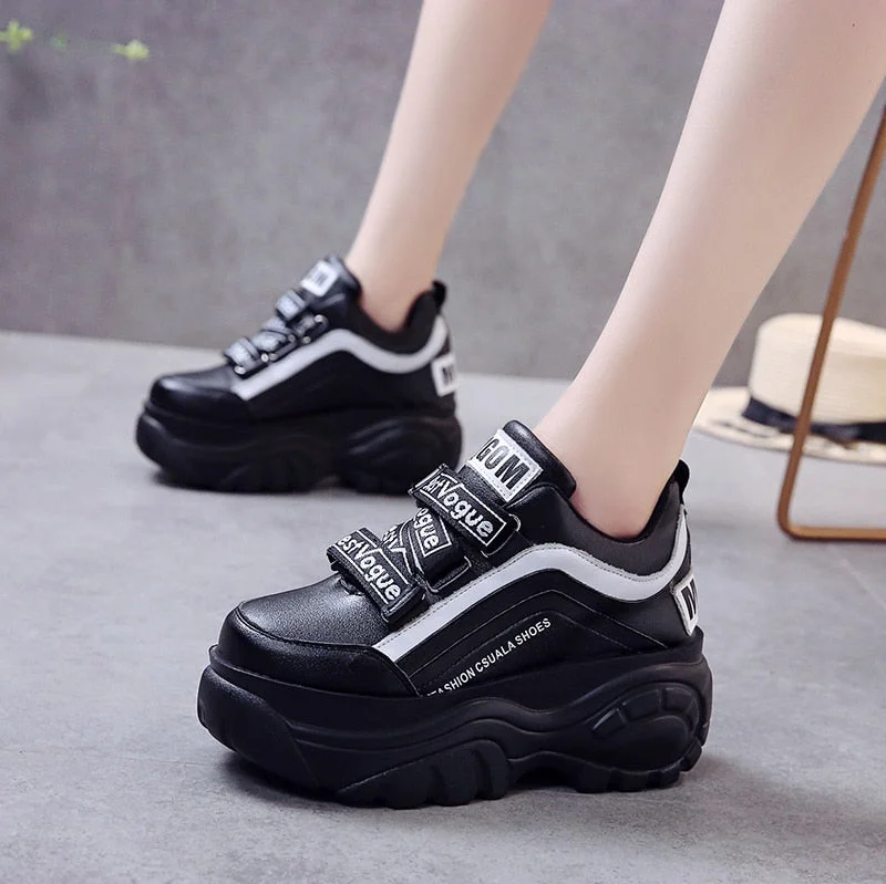 Thick Bottom Chunky Sneakers Women White Black Patchwork High Platform Shoes Woman Casual Autumn Winter Wedges Footwear G788