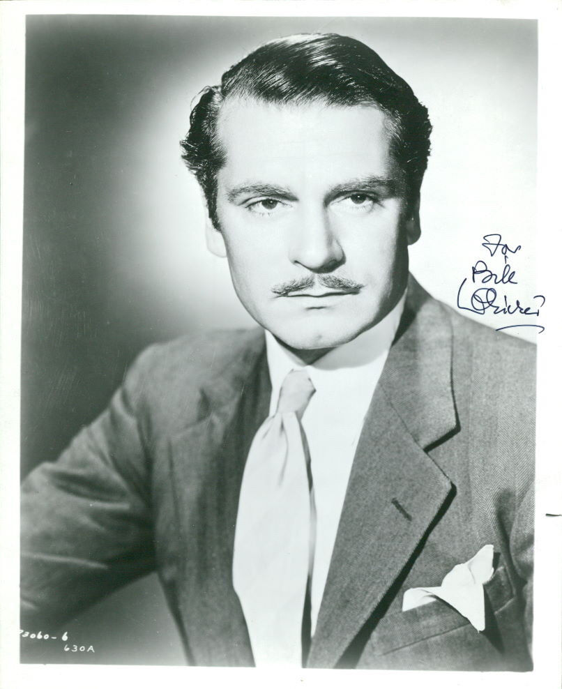 Laurence Olivier (Vintage, Inscribed) signed Photo Poster painting COA