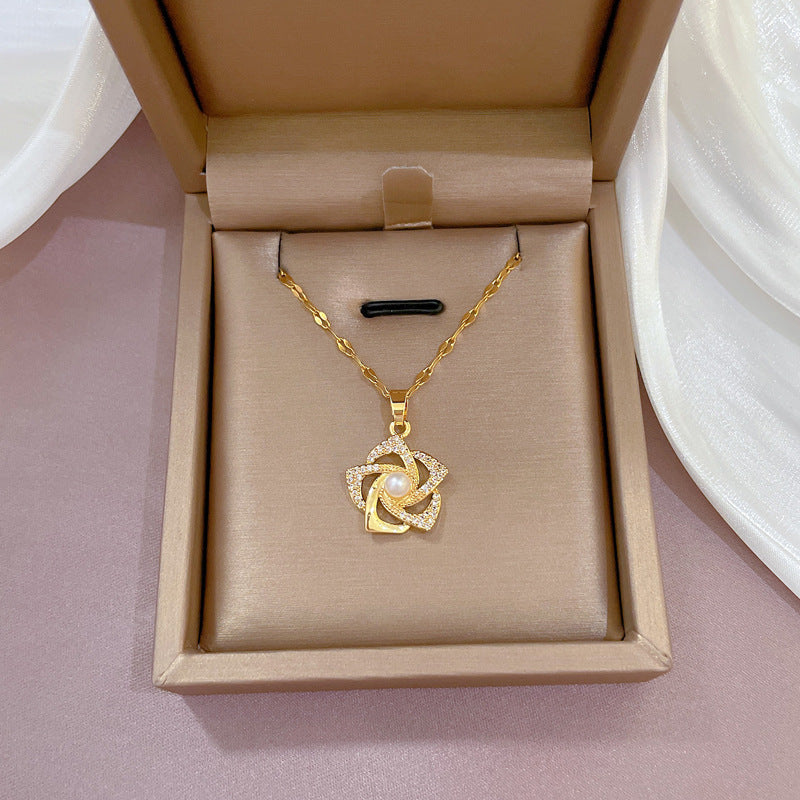 Cartoon Geometric Titanium Steel Diamond Inlay Necklaces