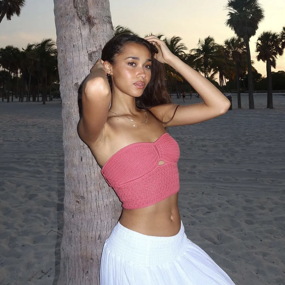 Uveng And Summer 2025 Explosion Women's Striped Net Color Sexy Hollow Bra Hair Weaving Vest