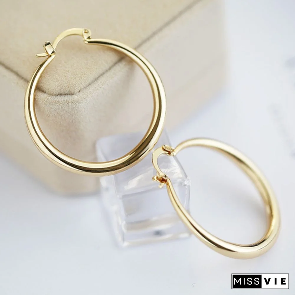 1 Pair Women's Fashion Simple 18K Yellow Soild Gold Hoop Earrings Exquisite Diameter 33mm Circle Hoop Earrings for Wedding Engagement Christmas Jewelry Gifts